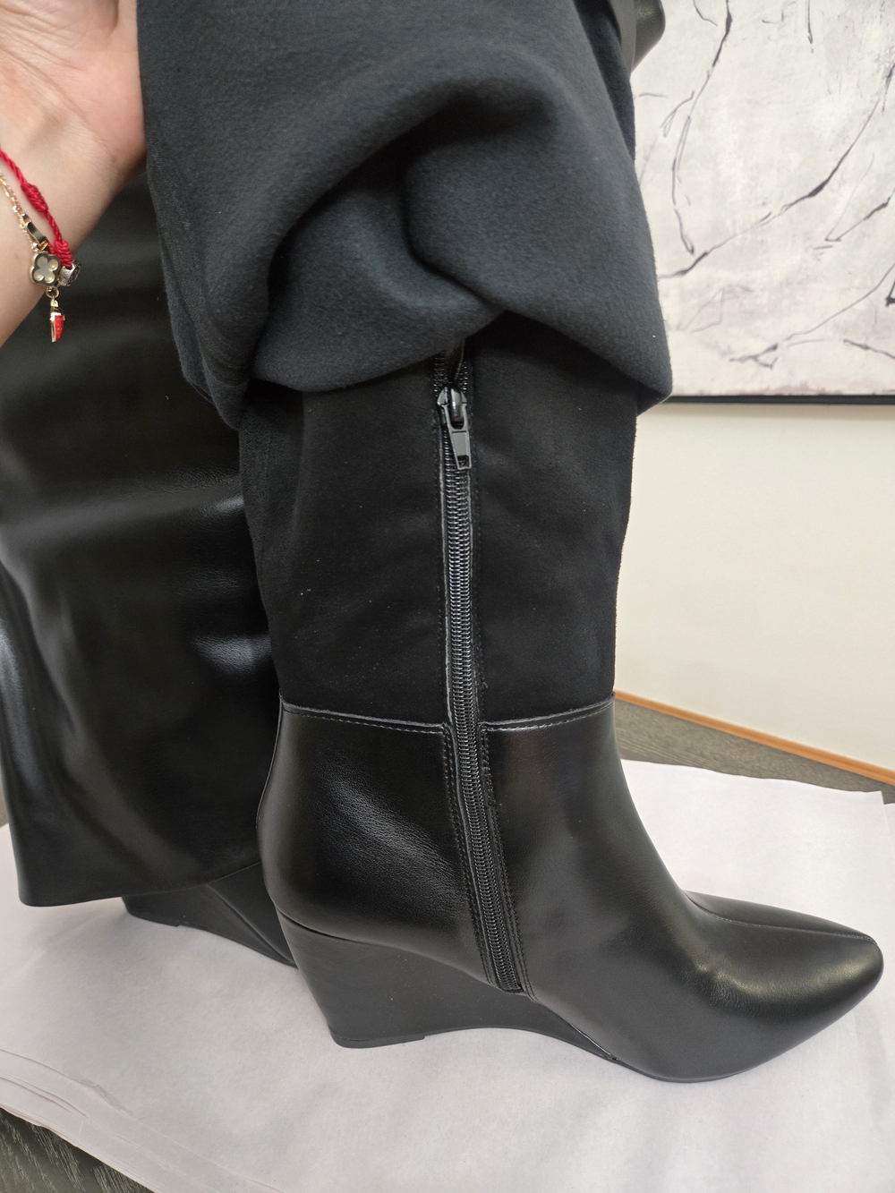 NWOB Dominique Nicole Zayla Black Tall Wedge Boots Size 12W - Picture 8 of 16